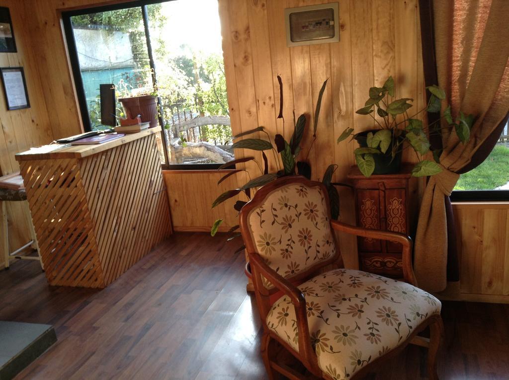 Hostal Monica Pucón Buitenkant foto